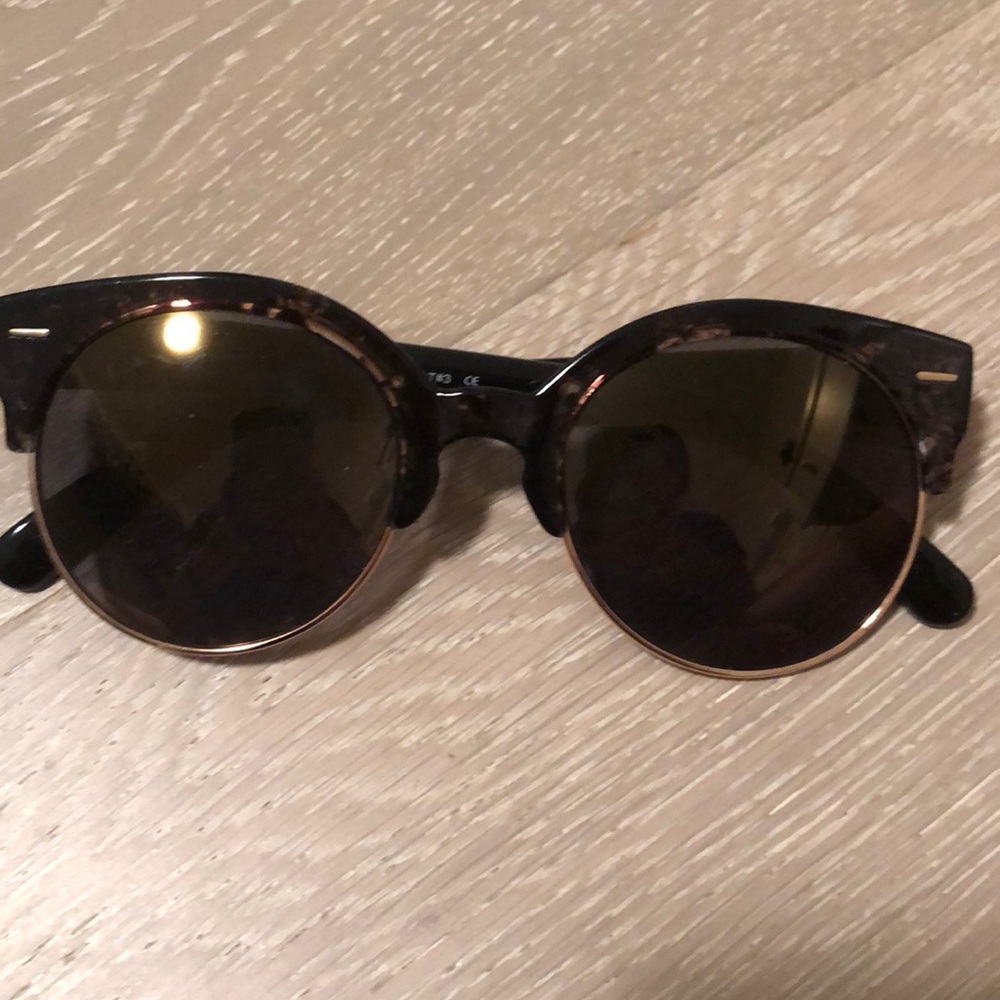 sunglasses